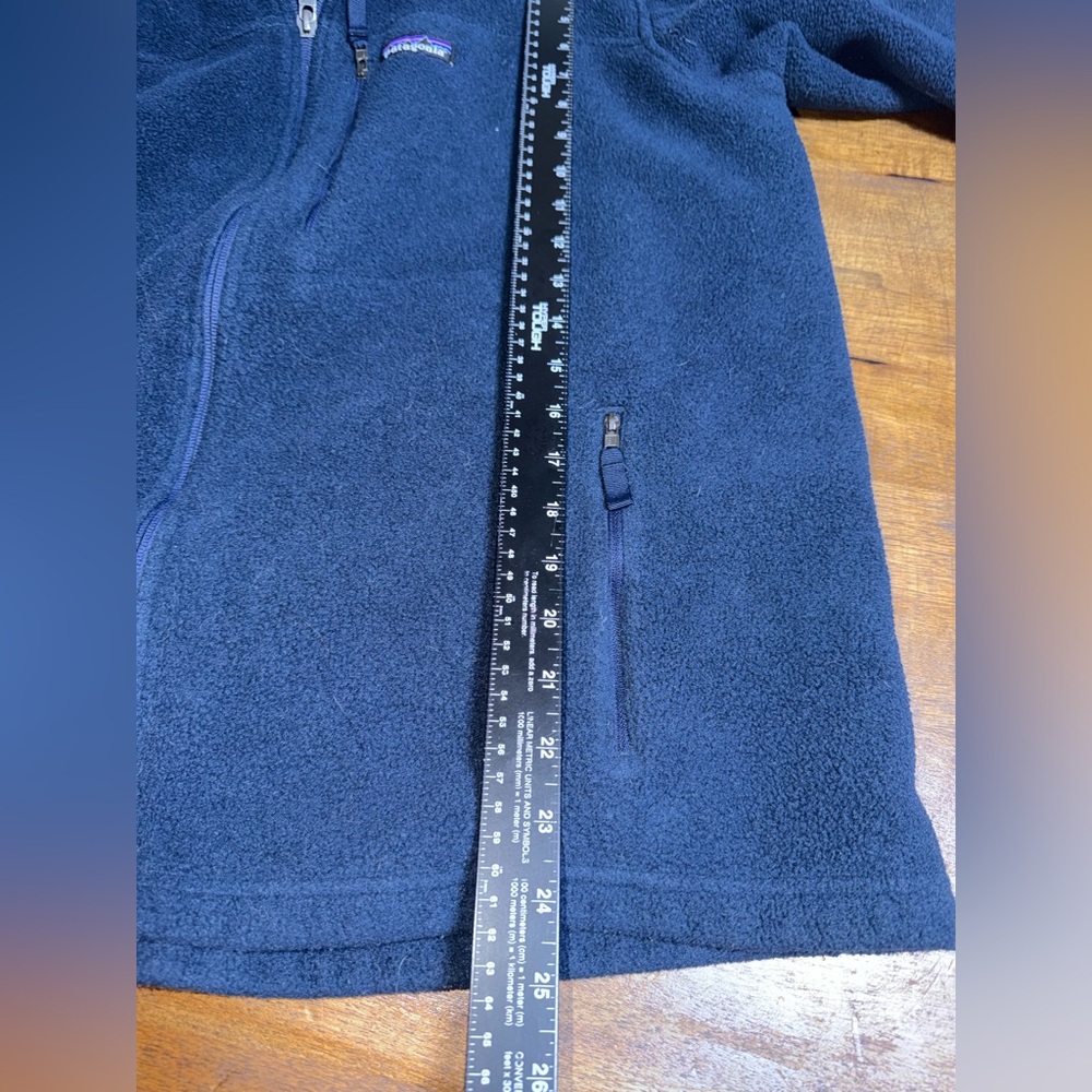 Patagonia Navy Synchilla Fleece Jacket with Multicolor Logo - Picture 6 of 6